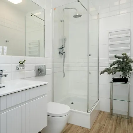 Apartament Jasne Studia Very Berry W Centrum Poznania By Renters