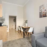 Lejlighed Jasne Studia Very Berry W Centrum Poznania By Renters *