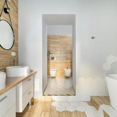 Apartment Jasne Studia Very Berry W Centrum Poznania By Renters *