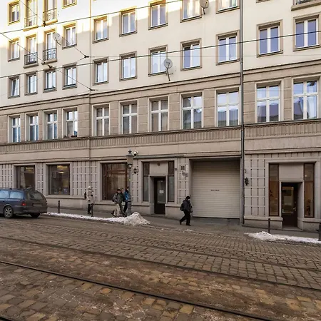 Jasne Studia Very Berry W Centrum Poznania By Renters Apartment Poznan