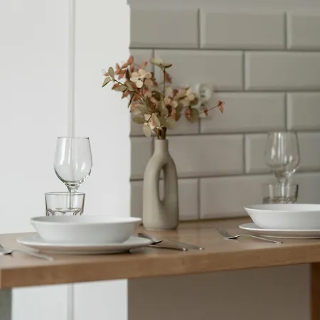 Jasne Studia Very Berry W Centrum Poznania By Renters Poznan