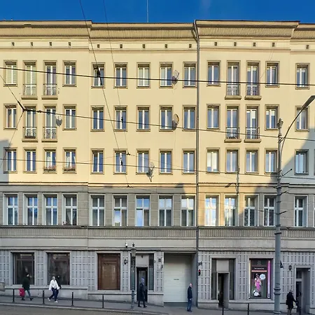 Jasne Studia Very Berry W Centrum Poznania By Renters * Poznań