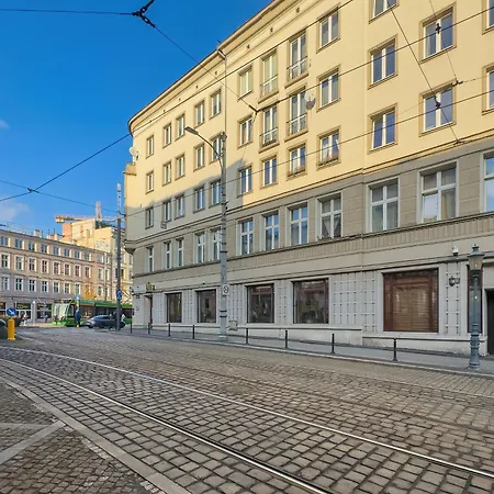 Jasne Studia Very Berry W Centrum Poznania By Renters Lejlighed Poznań