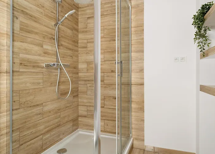 Appartamento Jasne Studia Very Berry W Centrum Poznania By Renters