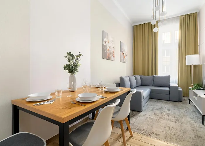 Appartamento Jasne Studia Very Berry W Centrum Poznania By Renters